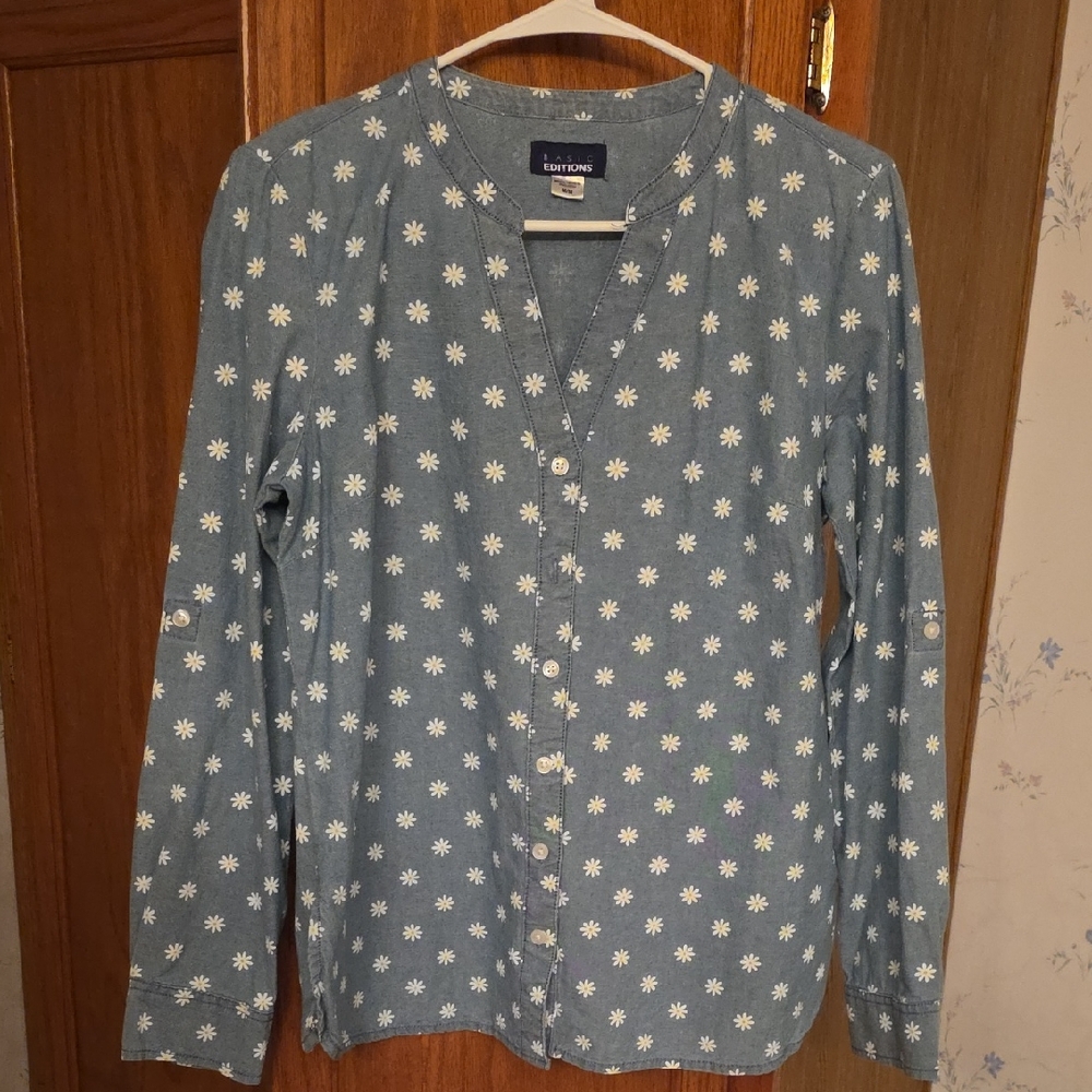 Basic Editions Blue Floral Button Down Shirt - image 1
